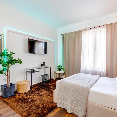 Quiet View Hostel & Rooms בית הארחה