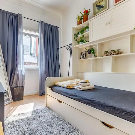 Quiet View Hostel & Rooms *