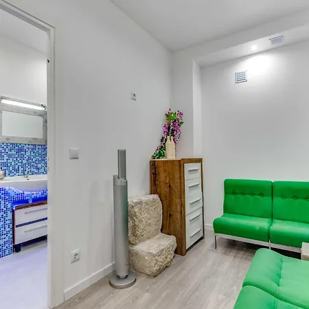 Quiet View Hostel & Rooms בית הארחה *