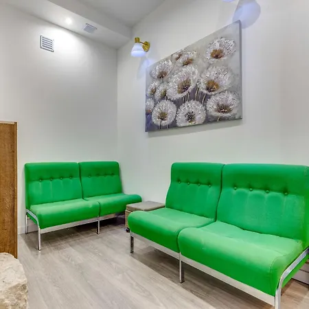 Quiet Point Hostel Porto